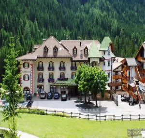 Bernard Hotel Canazei